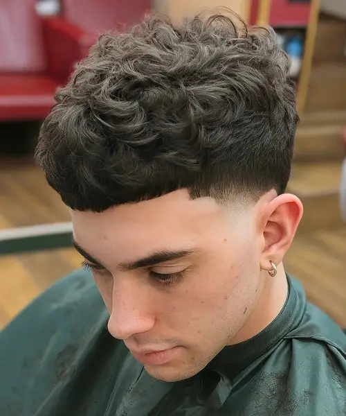 https://cdn.shopify.com/s/files/1/0029/0868/4397/files/messy-edgar-haircut-men.webp?v=1763376836